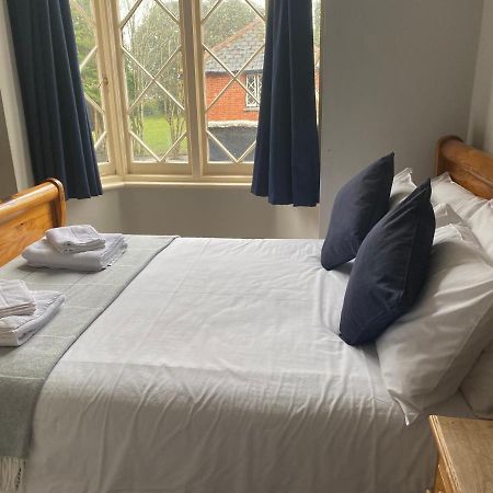 The Alverbank Hotel Gosport Bagian luar foto