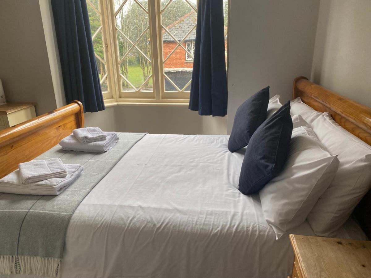 The Alverbank Hotel Gosport Bagian luar foto